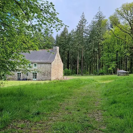 Paimpont: Gite De La Haute Fenderie Buitenkant foto