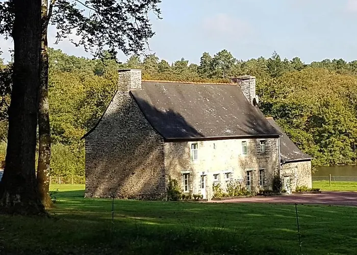 Paimpont: Gîte de la Haute Fenderie