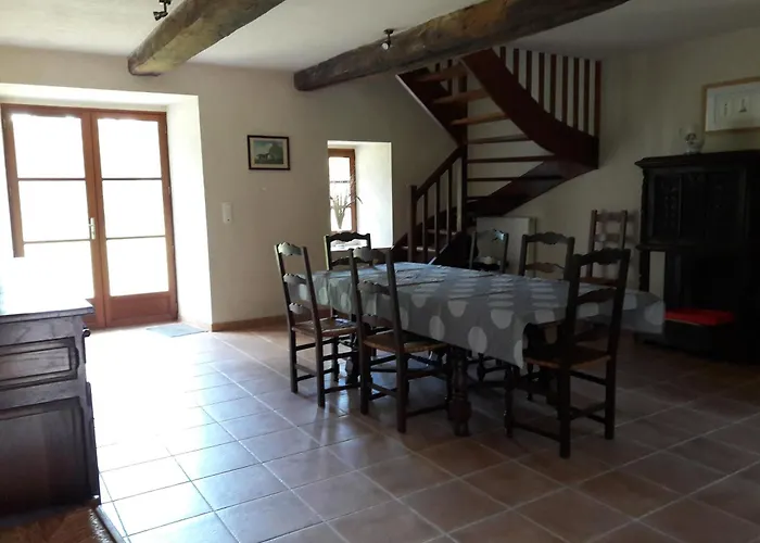 Paimpont: Gîte de la Haute Fenderie